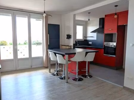 appartement f2 avec grand balcon