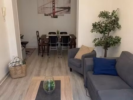 chambre 1 pièce 11 m²