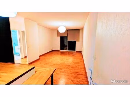 lons médiathèque t2 de 48 m2 avec jardin privé
