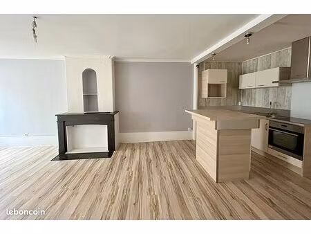 appartement 2 pièces 77 m²