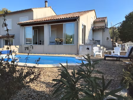 villa 170 m2 terrain 7000 m2 vue degagee.