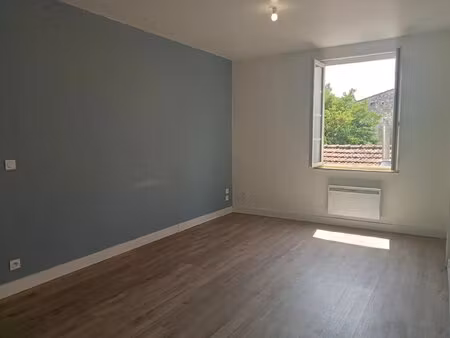 bel appartement lumineux 2 chambres à briatexte