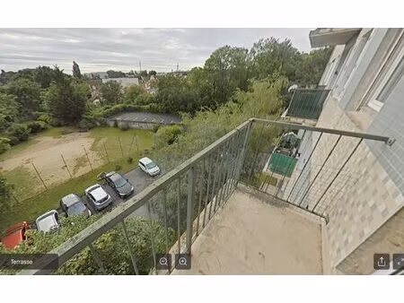 4 pièces 77m2 balcon parking champigny