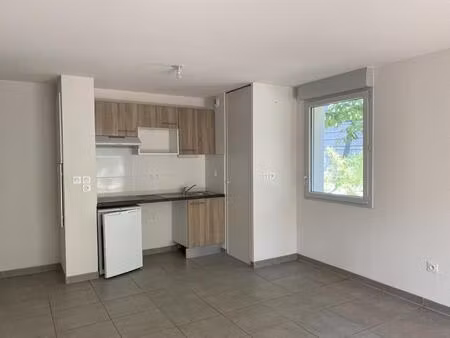 t2 avec terrasse et jardin – 108 route de fronton à fonbeauzard