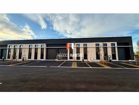 location commerce 210 m² à gallargues-le-montueux (30660)