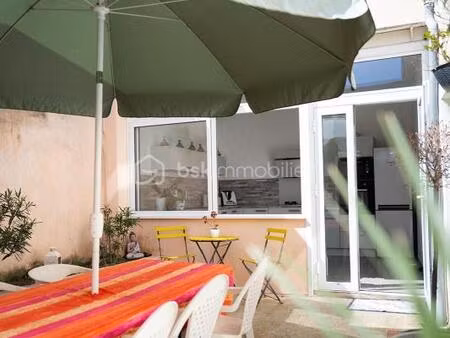 coup de cœur assuré – élégante maison de ville bourgeoise avec garage  parking privé  cour