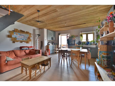 a vendre - pied à terre paisible avec jardin et vue dégagée