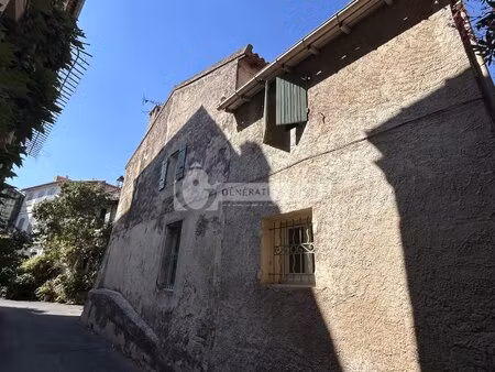 maison de village t3 à fontvieille