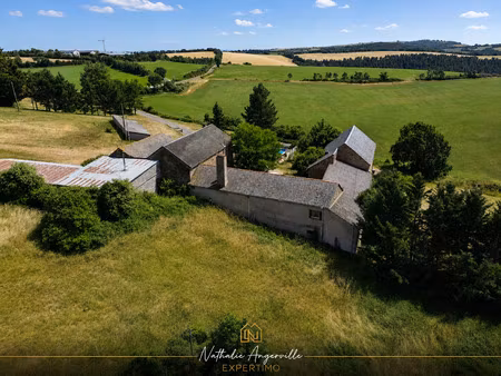corps de ferme avec gîtes secteur saint-beauzély  lévézou