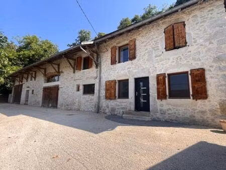 superbe propriete en pierres 205m2 + dependances
