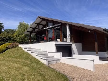 maison coup de coeur ! 156m2/2342m2 de terrain+garage+piscine