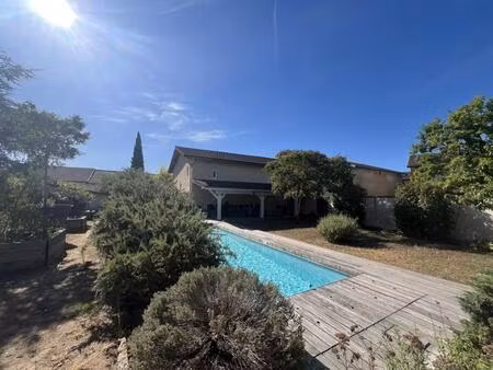charmante maison ancienne renovee de 177 m² avec terrain de 550 m² et piscine