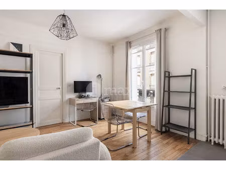 courbevoie becon-charcot - 2 pieces 43m² - 335.000 € fai