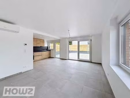 ? appartement 2 chambres avec garage  terrasse & panneaux so