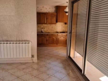 appartement dans résidence aix en pce