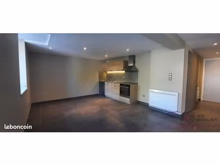 appartement 3 pièces 55 m²
