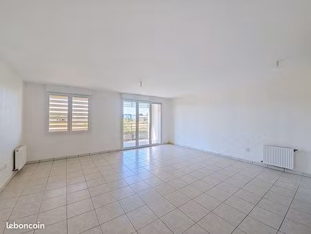 appartement 3 pièces 65 m²