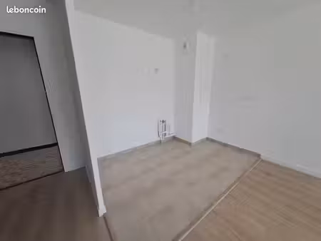 appartement 4 pièces 77 m²