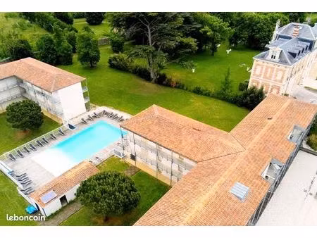 particulier loue appartement meuble deux chambres avec piscine - la rochelle / lagord