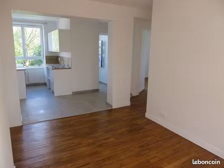 t2 - croise laroche - refait a neuf - 55m²