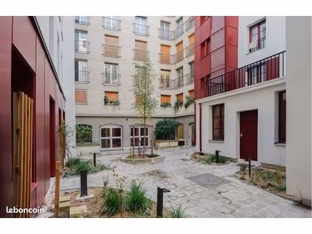 charmant 2 pièces 34m² carrez – marais historique – 6e étage sans ascenseur