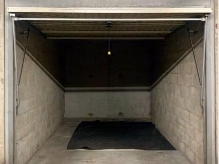 a vendre garage box lyon 7 - secteur gerland / debourg