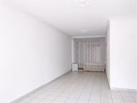maison 4 chambres + cour