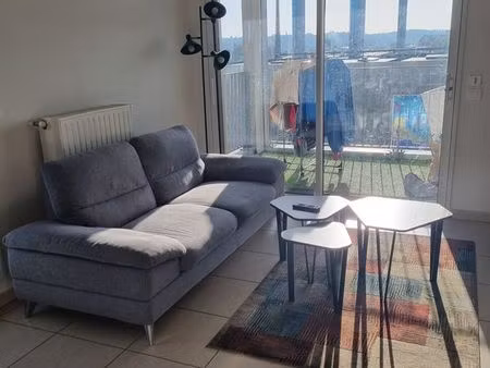 appartement t3 52m2 meuble quai de bacalan