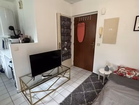 jolie studio