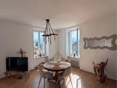 t3 meublé 70 m² lumineux  grande pièce à vivre  cave  petit balcon – thonon-les-bains cent