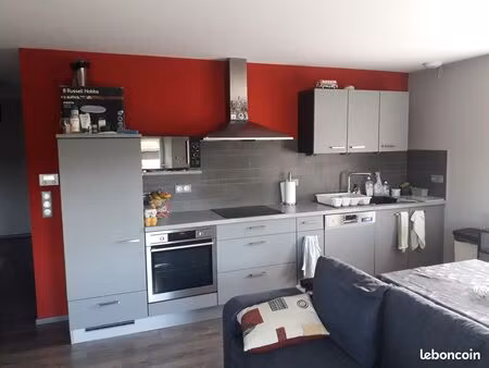 t 3 à louer à saone