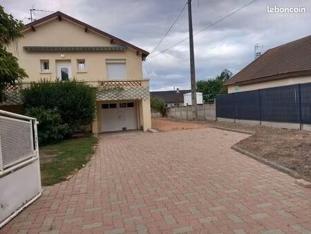 maison a louer brout vernet 03