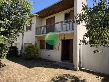 maison mitoyenne 4 chambres vert-le-grand