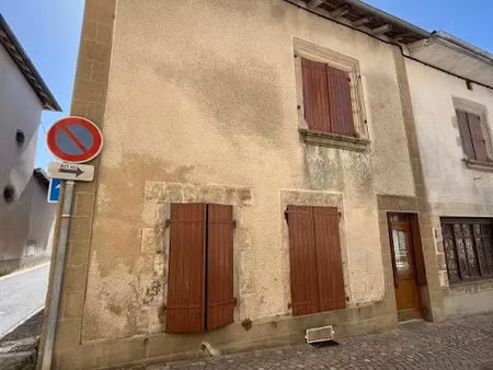 vente maison 4 pièces 125 m² à rochechouart (87600)  68 500 €