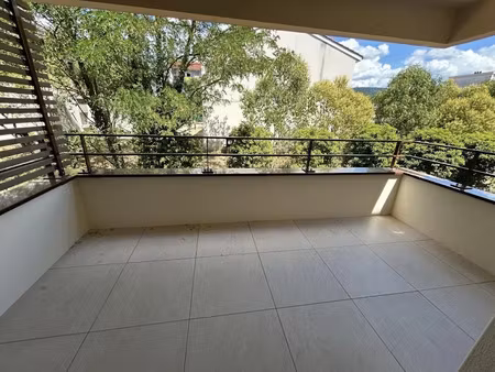 location appartement 3 pièces 68.65 m² à amberieu-en-bugey (01500)  959 €