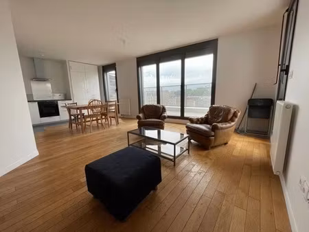 location meublée appartement 4 pièces 82 m² à paris 18ème (75018)  3 118 €