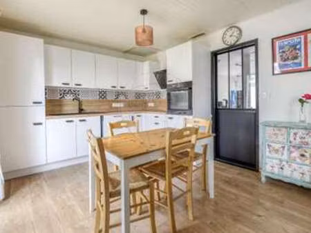 location maison meublé à la chapelle-sur-erdre (44240) : à louer meublé / 106m² la chapell