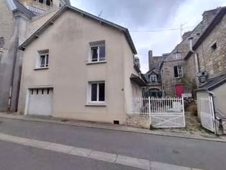 location maison à domfront-en-poiraie (61700) : à louer / 74m² domfront-en-poiraie