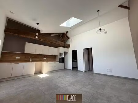 superbe appartement t2 entièrement rénové au cœur de ceyzériat !