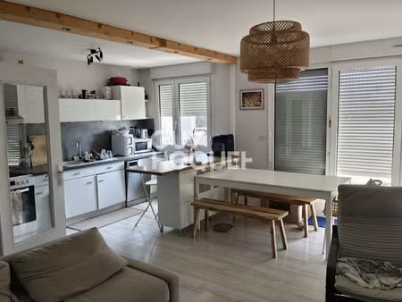 duplex 2 chambres - dernier étage - balcon 10m² sans vis-à-vis