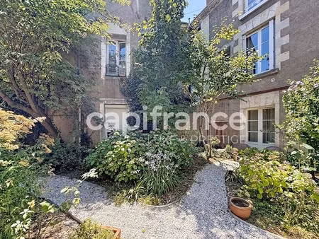 appartement 167 m2 avec jardin et parking  tout proche de tours