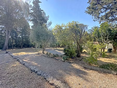 saint raphael  t3 de 74 m² avec immense jardin  studio indépendant et garage à 500 m des p