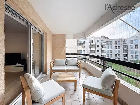 location appartement 3 pièces  81.00m²  suresnes