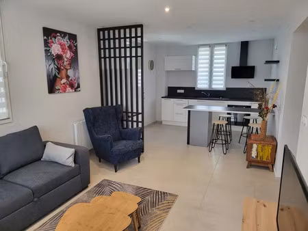 location meublée appartement 2 pièces 60 m² à vétraz-monthoux (74100)  1 500 €