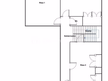 maison de ville de 180 m² à rénover entièrement – fort potentiel – sous-sol et combles amé