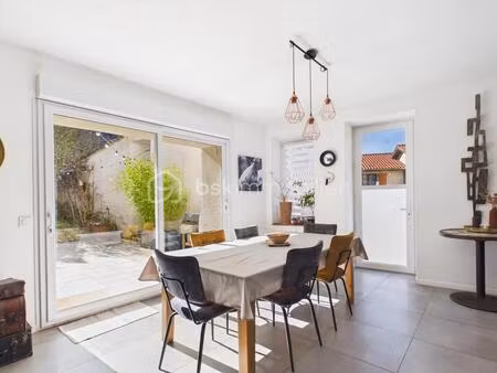maison de village - 5 pièces 148 m² - jardin cocooning - 170 m² d’annexes