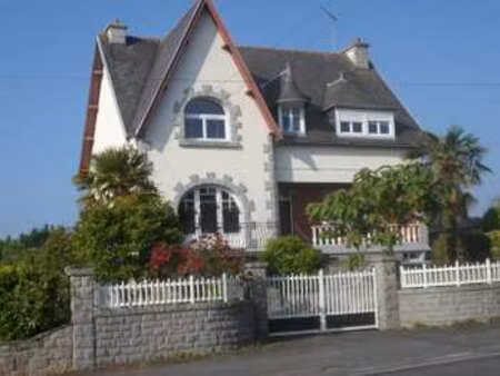 vente maison à guingamp (22200) : à vendre / 157m² guingamp