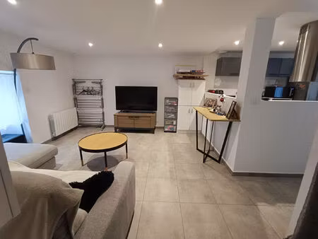 maison avec deux logements   aucun travaux à prévoir