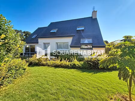 maison familiale avec vie de plain-pied et beau jardin