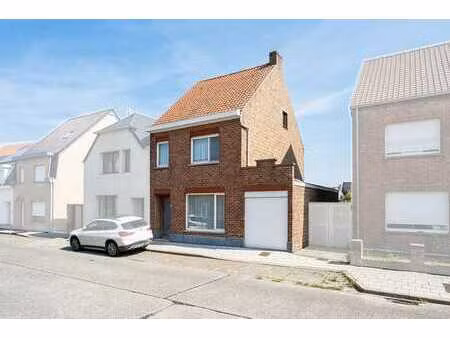 halfopen bebouwing met renovatiepotentieel te koop in oud...